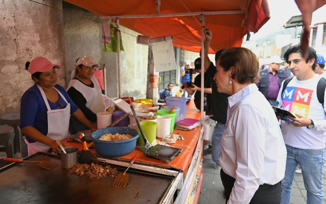 Angélica Moya Recibe Respaldo De La Comunidad Naucalpense Durante Sus Recorridos