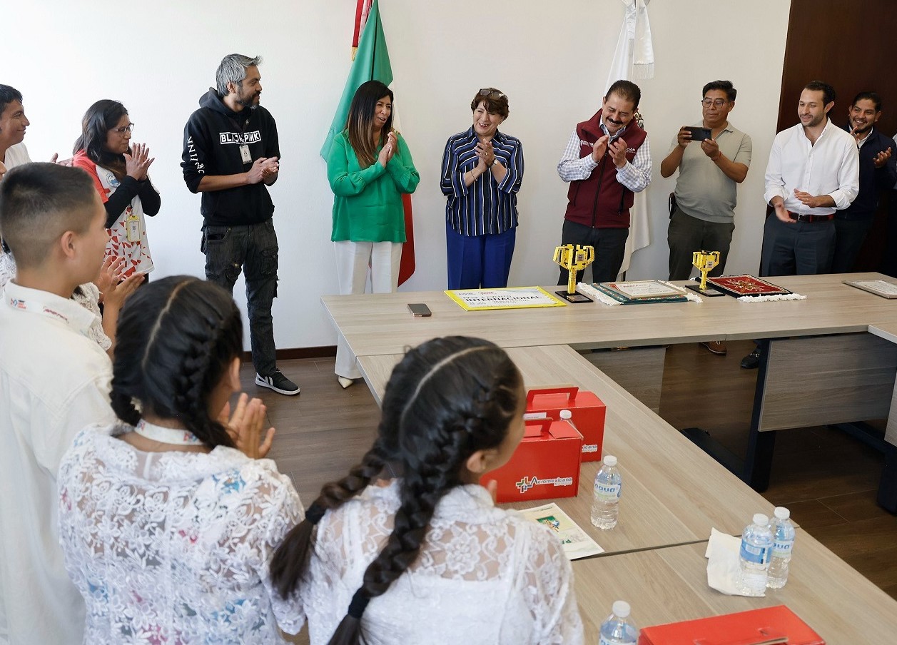 Estudiantes Otomís Representarán Al EdoMéx En El First LEGO Challenge