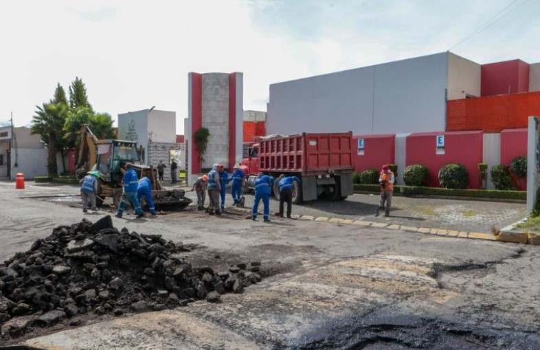 Se Tapan Alrededor De 200 Baches Diarios, Asegura Alcalde De Metepec