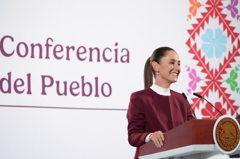 Presidenta de México anuncia aumento al salario mínimo 2025