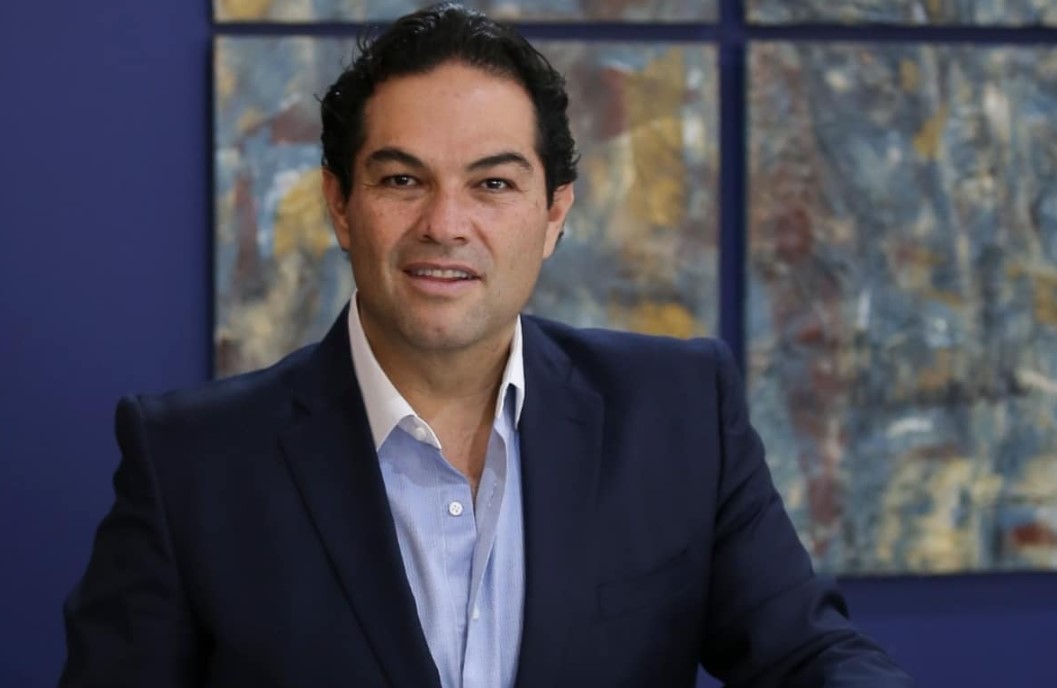Enrique Vargas del Villar, Con Respaldo Popular y Resiliencia Ante Los Ataques