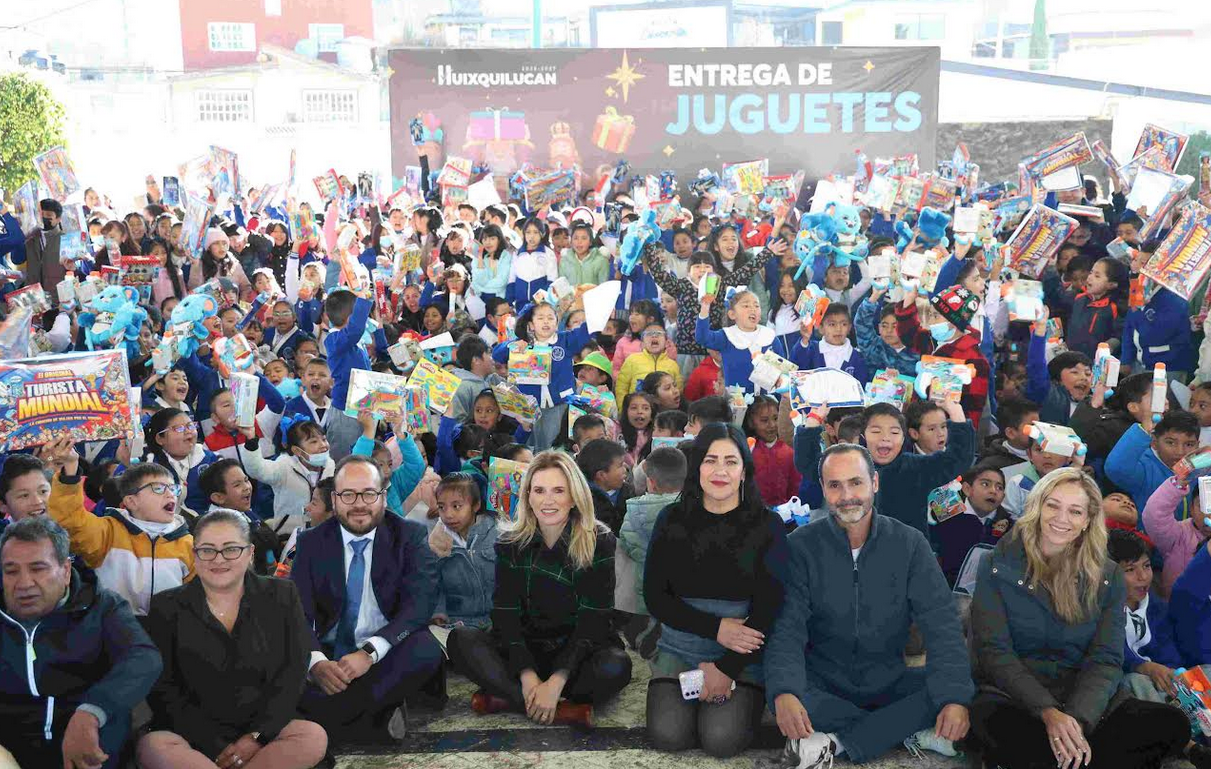 Reyes Magos Entregaron 25 Mil Juguetes A Estudiantes De Huixquilucan