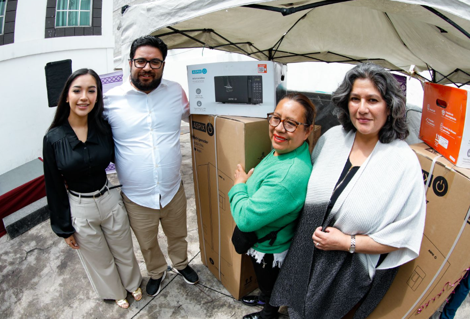 Gobierno De Naucalpan Entrega Apoyos A Damnificados Por Demolición De Edificio En Ampliación Benito Juárez