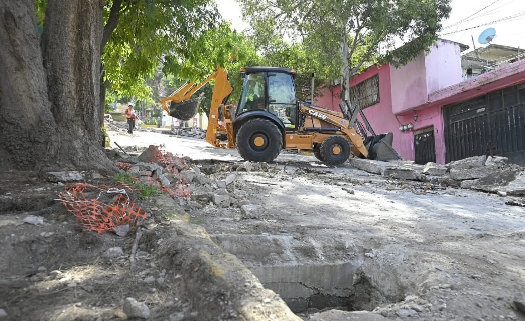 Gobierno De Tlalnepantla Continúa Con La Rehabilitación De Vialidades En La Zona Oriente