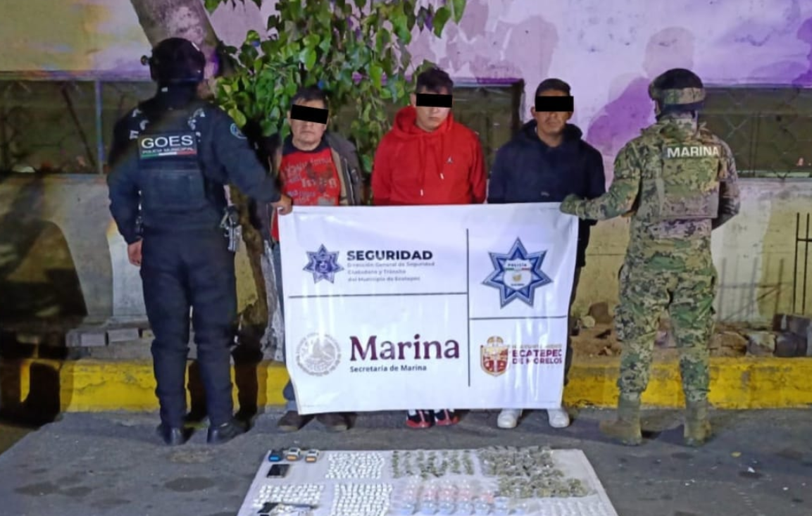Detienen En Ecatepec A Sujetos Con Mas De 1600 Dosis De Droga